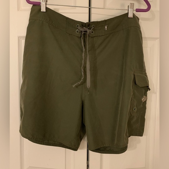 Quiksilver Other - Quicksilver Olive Green Cargo Board Shorts Y2K Skater Size 36